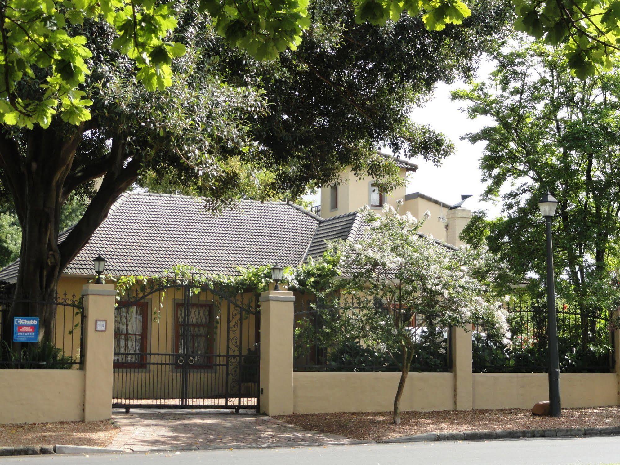 10 Alexander B&B Stellenbosch Buitenkant foto
