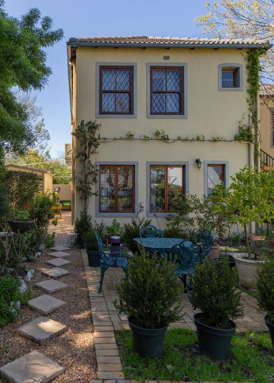 10 Alexander B&B Stellenbosch Buitenkant foto